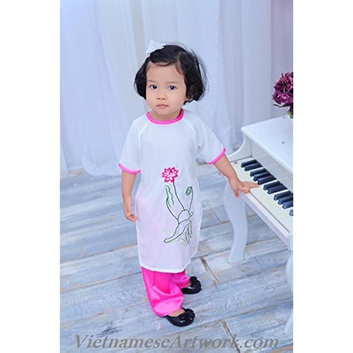 VietnameseArtwork.com Ao Dai for Children - Size#1 (Smaller Than US 1T - This Size is for Infant from 5 to 10 Months Old) Ao Dai with Embroidered Lotus and Pink Pants