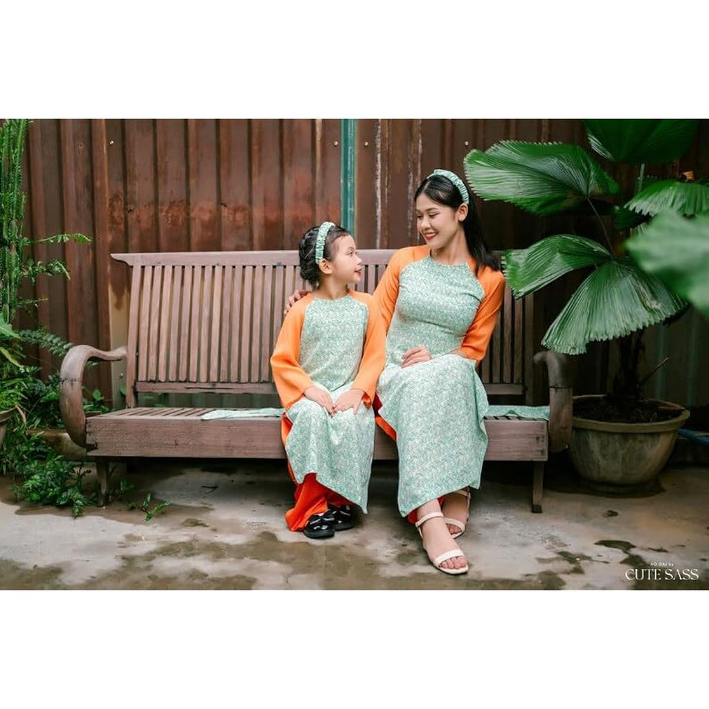 CuteSass Mom and Daughter Green Hoa Matching Ao Dai Set with Headband| Pre-made Vietnamese Ao Dai| Lunar New Year