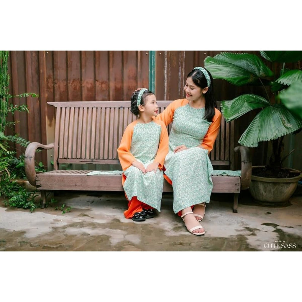 CuteSass Mom and Daughter Green Hoa Matching Ao Dai Set with Headband| Pre-made Vietnamese Ao Dai| Lunar New Year